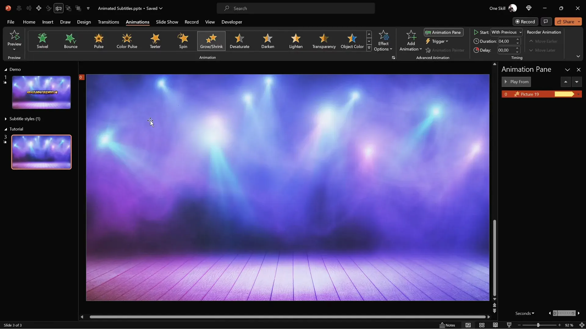 Background image zooming in and out smoothly with animation