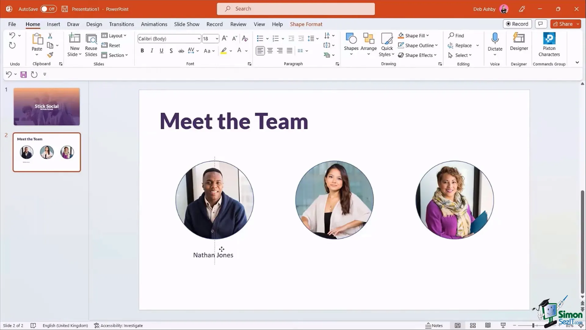 Using smart guides for aligning text boxes