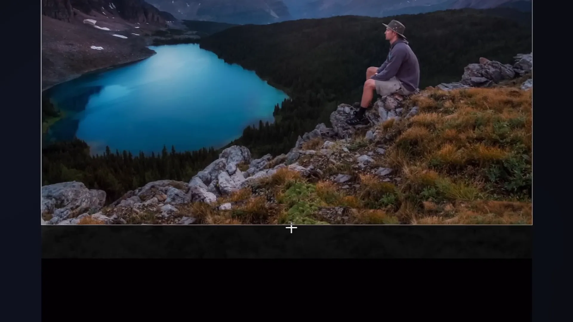 Gradient fill applied to black rectangle for smooth blending with foreground