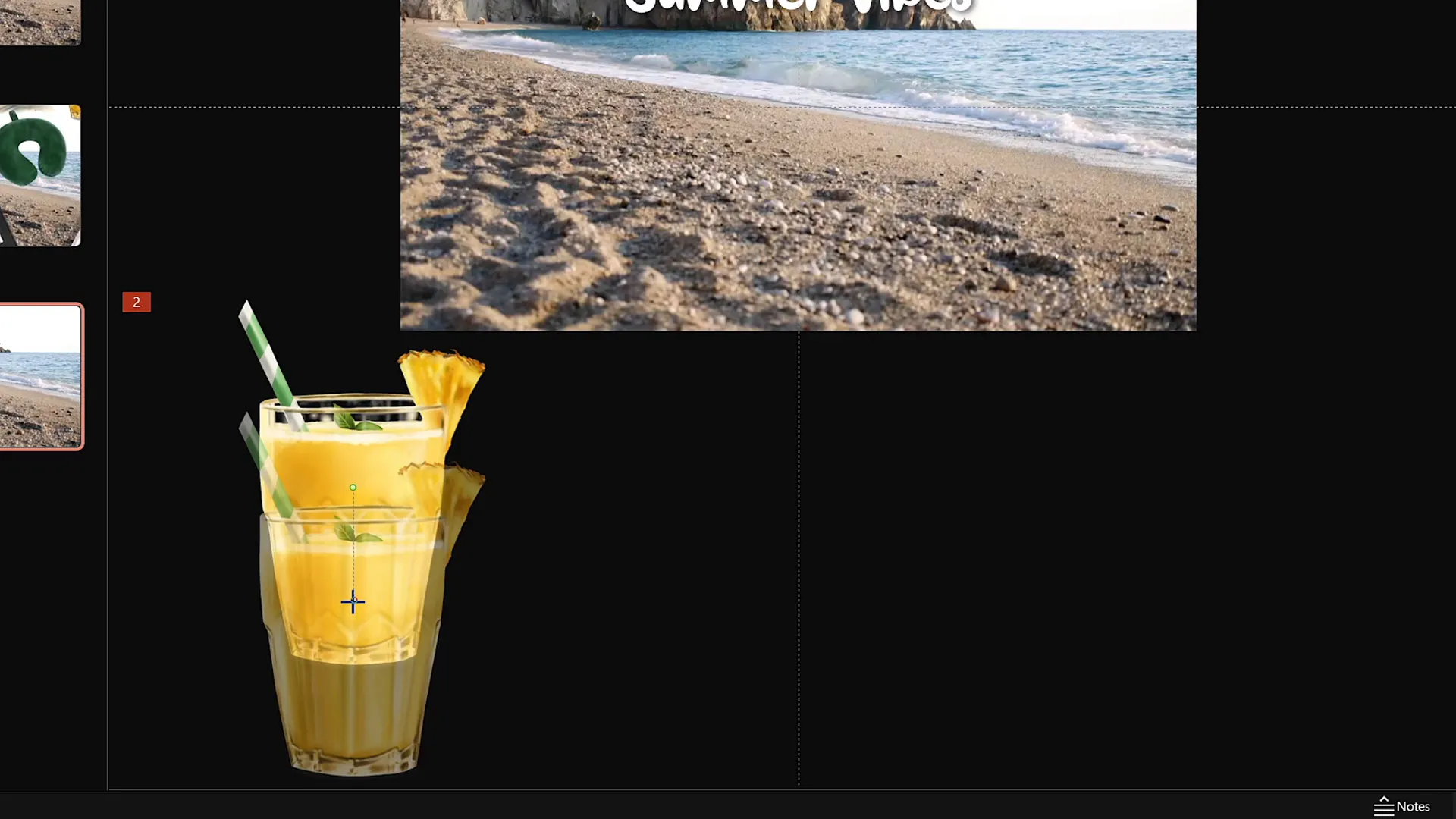 Cocktail glass illustration animated with zoom and motion path